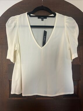 NWT Lulu's Cream V-Neck Puff Sleeve Blouse